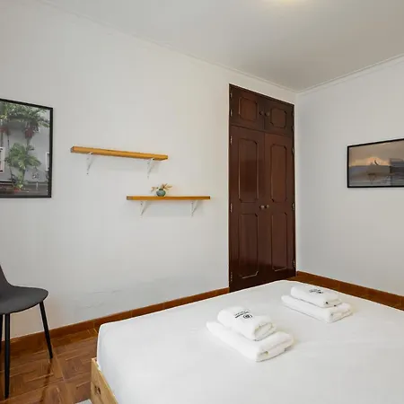 50 - Maiy Nyaraló Atouguia da Baleia